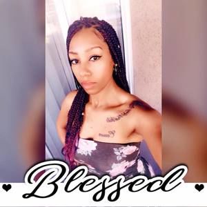 Meet your Posher, Carletha